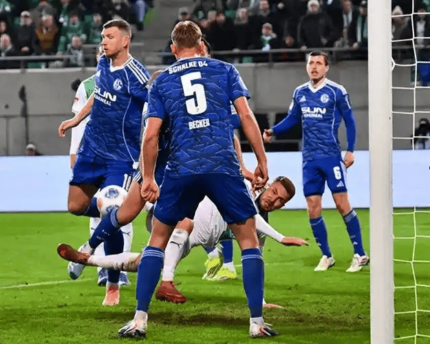 周五003 意甲 萨索洛VS科莫，赛事前瞻分析，比分预测！